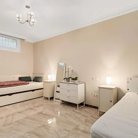 Beachfront With Sea Views & Private Pool * Marbella