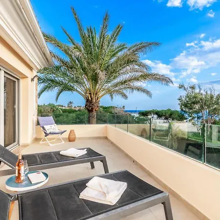 Beachfront With Sea Views & Private Pool *