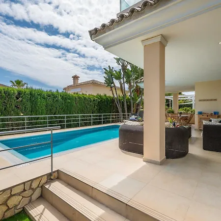 Beachfront With Sea Views & Private Pool Villa