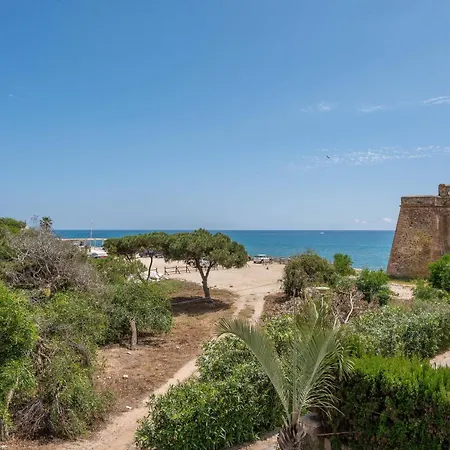 Beachfront With Sea Views & Private Pool Marbella