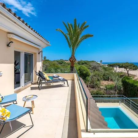 Beachfront With Sea Views & Private Pool Marbella