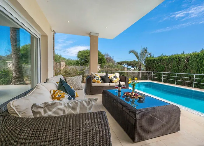 Beachfront With Sea Views & Private Pool Villa Marbella