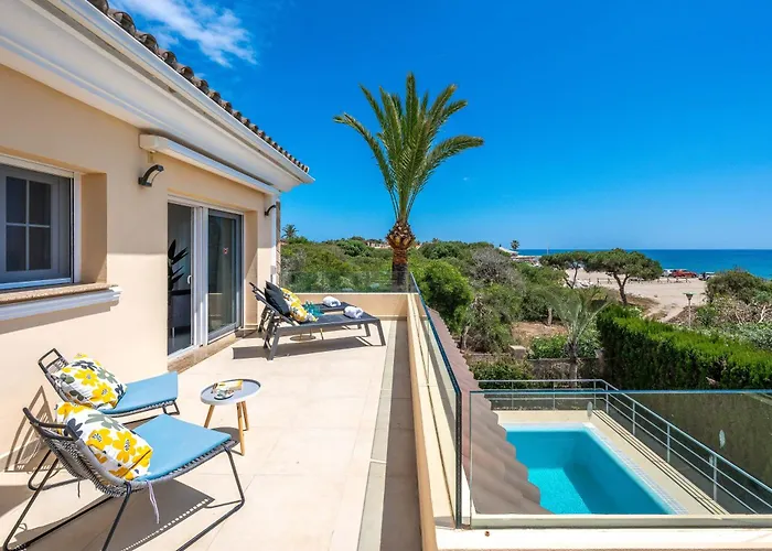Beachfront With Sea Views & Private Pool Marbella